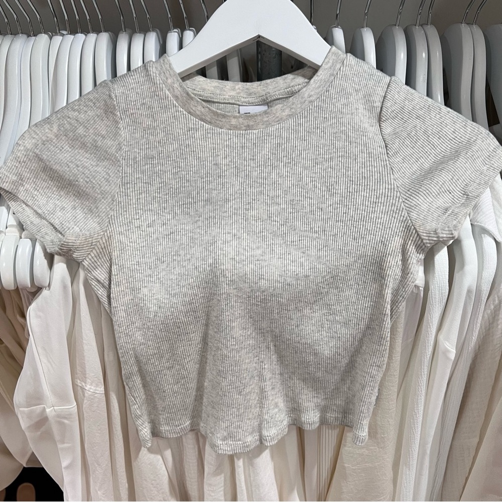 TNA Ribbed Crop Top - Picture 2 of 6